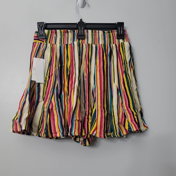 Jessica Simpson Archer Skort in Torrid Stripe - Picture 8 of 11